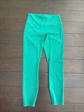 Lululemon Everglade Green Invigorate Hi rise crop leggings